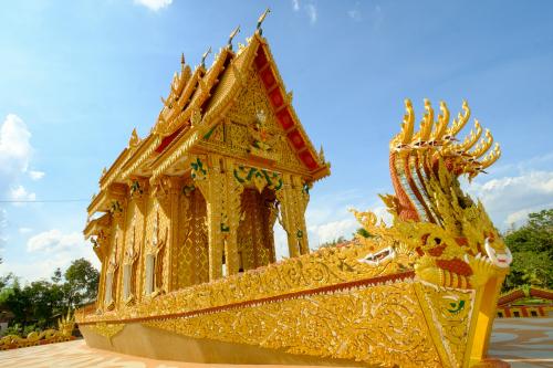 โบสถ์เรืออนันตนาคราช (วัดหนองหูลิง) (Wat Nong hu ling)