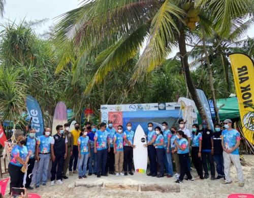 "Phayam Surf Festival 2022" แข่งขันกีฬาโต้คลื่น ชิงถ้วยรางวัลรัฐมนตรีว่าการกระทรวงการท่องเที่ยวและกีฬา