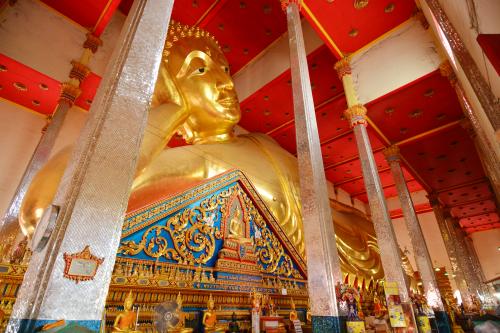 วัดบางพลีใหญ่กลาง Wat Bang Phli Yai Klang 卧佛哇挽披亚岗寺